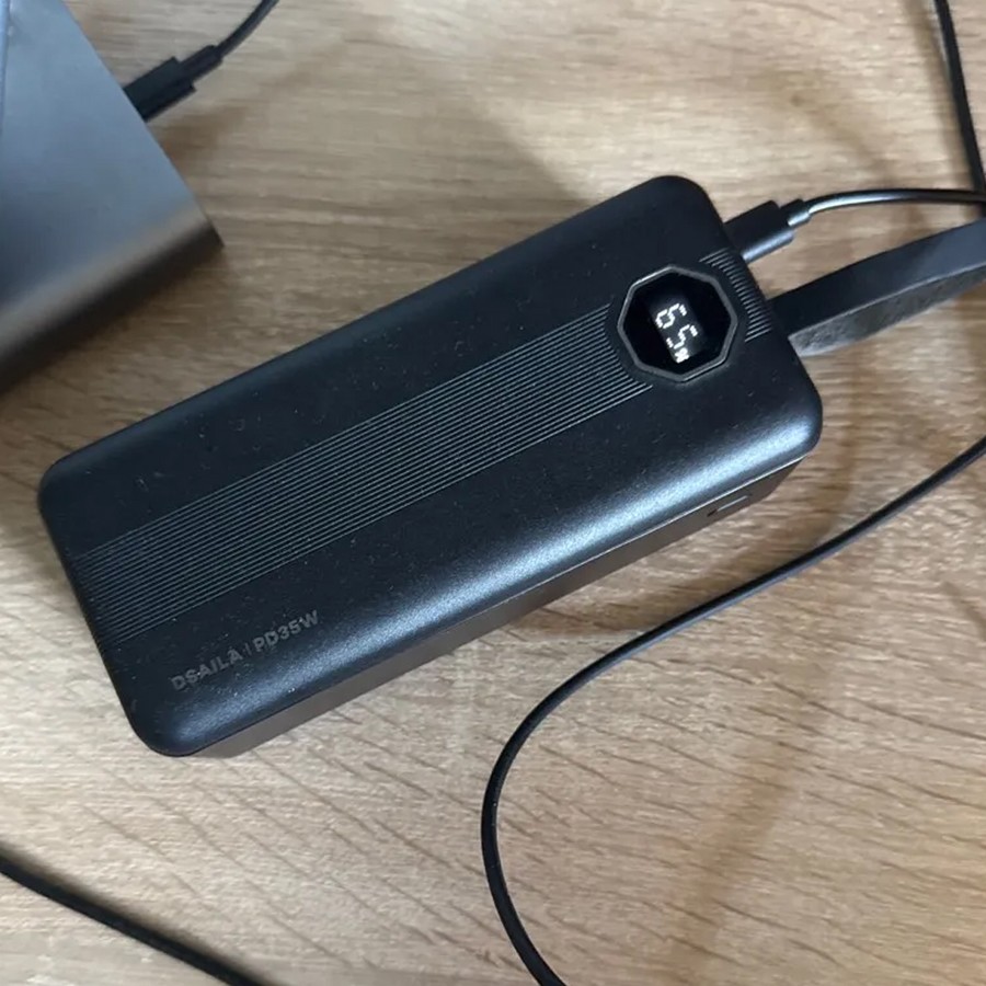    :   Power Bank V31 PD35W 70000 (mAh) 