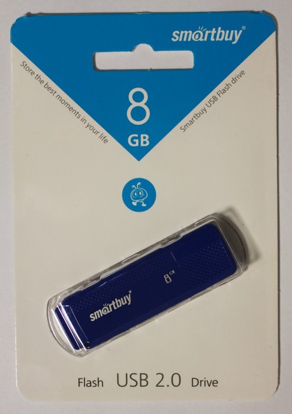 Аксессуары для сотовых оптом: SmartBuy 8 Гб USB 2.0 Drive черный/белый